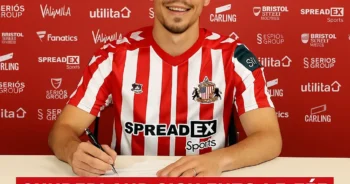 Sunderland sign Enzo Le Fee