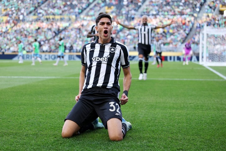 Forest sign Cunha from Botafogo for £10.4m
