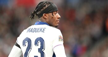 Rio urges Arsenal fans not to rush to judgement